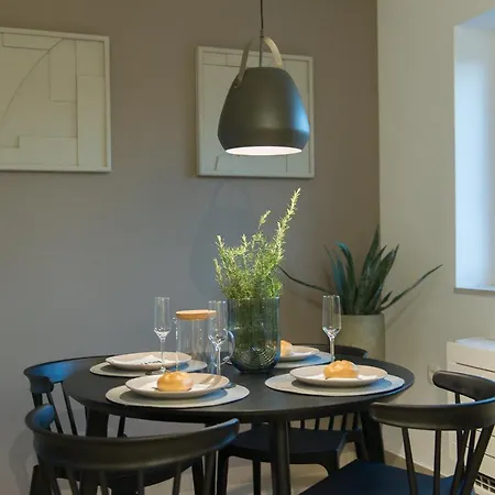Premium With Beautiful Sea View, Short Walk To The Sea Apartment *