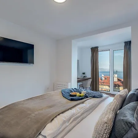 Premium With Beautiful Sea View, Short Walk To The Sea Opatija