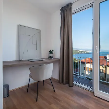 Premium With Beautiful Sea View, Short Walk To The Sea Apartmán *